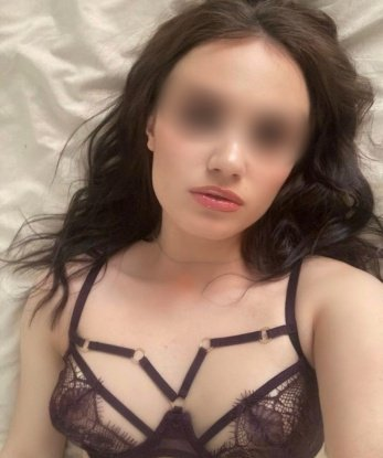 😉
Я опытная индивидуалка, которая знает, как доставить наслаждение и как нежно поглаживать каждую частичку твоего тела. Мои услуги разнообразны и включают в себя классический секс, оральный секс, массаж и многое другое. Ты можешь воплотить свои самые смелые фантазии со мной, и я сделаю все возможное, чтобы они стали реальностью. 💋
Если хочешь проверить мою нежность, можешь посмотреть мои фото в профиле. Уверяю тебя, ты не останешься равнодушным. Встречи со мной проходят в уютной обстановке Москвы, где можно почувствовать настоящий комфорт и уединение. 🏙️
У меня есть отличные отзывы от предыдущих клиентов, которые подтверждают мою высокую квалификацию и умение угодить самому притязательному мужчине. Не упусти возможность окунуться в мир наслаждения и расслабления со мной. Жду твоего звонка! 🔥 Людмила